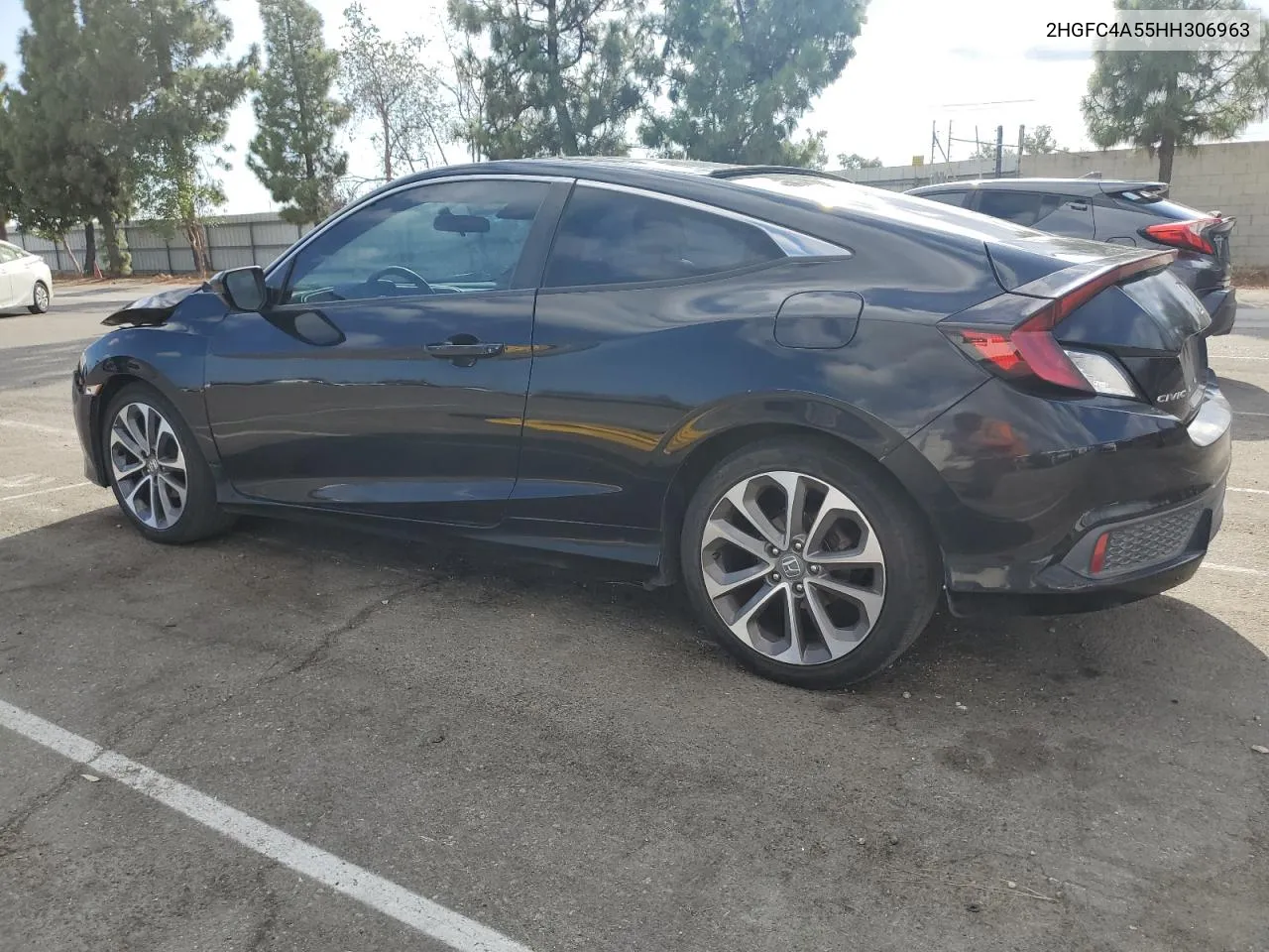 2HGFC4A55HH306963 2017 Honda Civic Lx