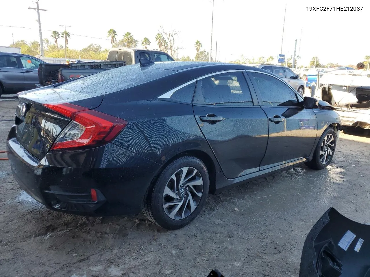 19XFC2F71HE212037 2017 Honda Civic Ex