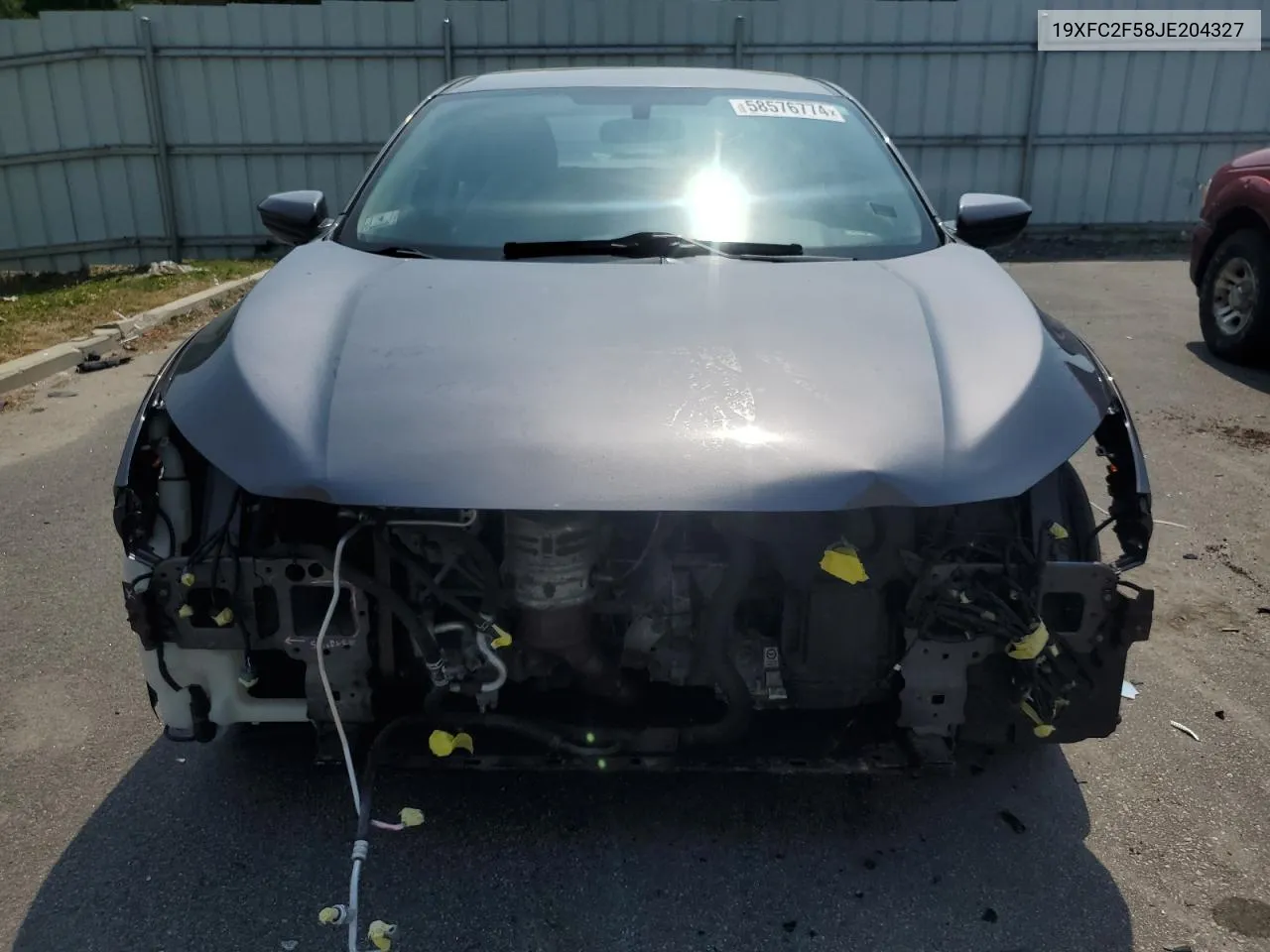 19XFC2F58JE204327 2018 Honda Civic Lx