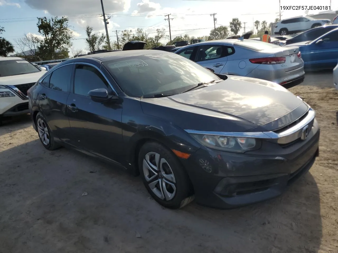 19XFC2F57JE040181 2018 Honda Civic Lx