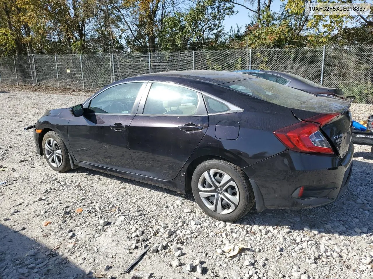 19XFC2F5XJE018837 2018 Honda Civic Lx