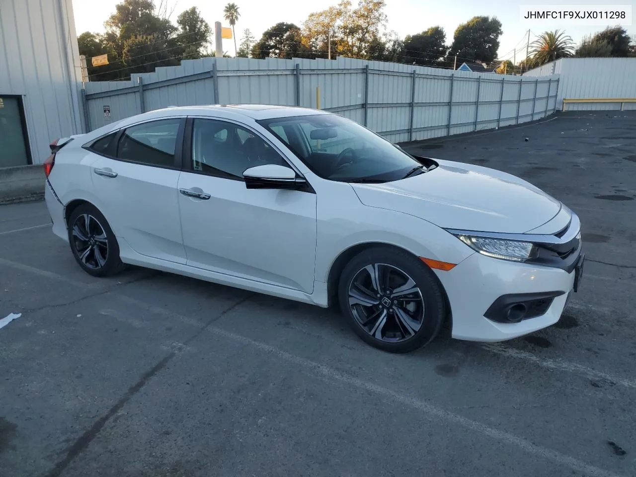 2018 Honda Civic Touring VIN: JHMFC1F9XJX011298 Lot: 79711474