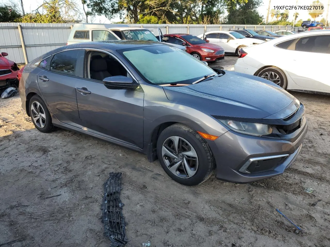 19XFC2F67KE027019 2019 Honda Civic Lx