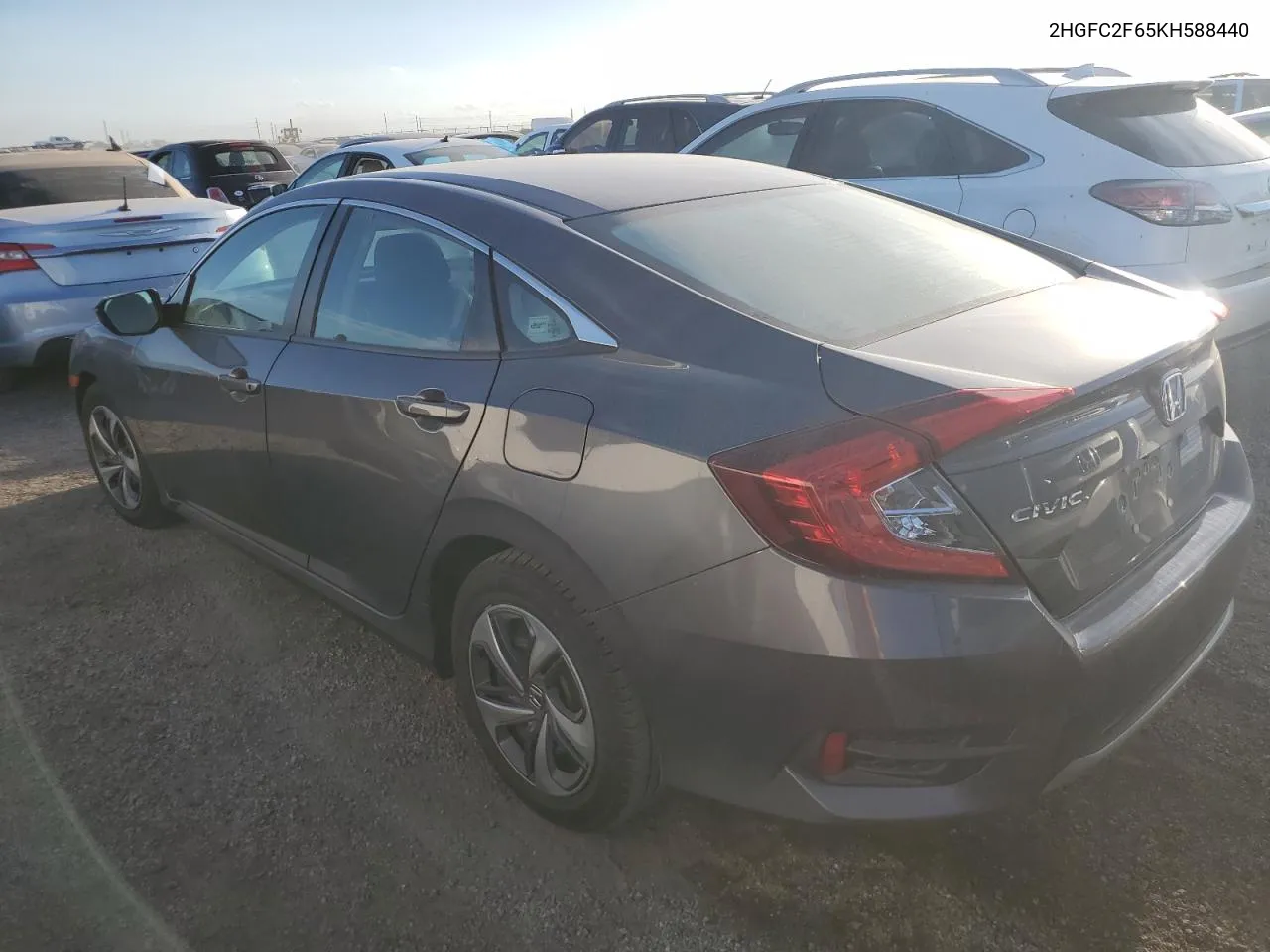 2HGFC2F65KH588440 2019 Honda Civic Lx