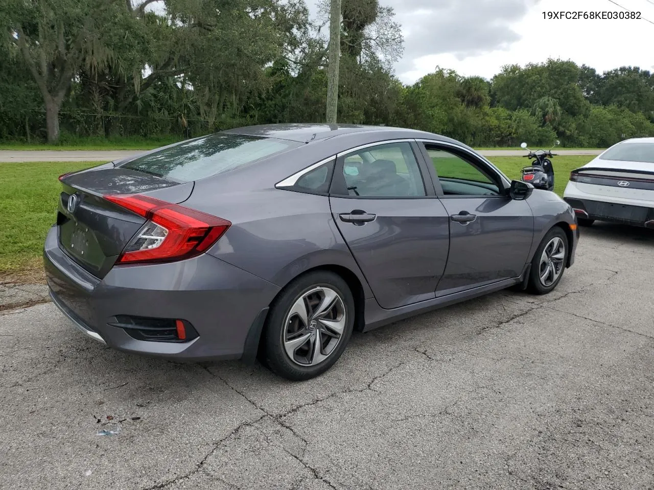 2019 Honda Civic Lx VIN: 19XFC2F68KE030382 Lot: 75061874