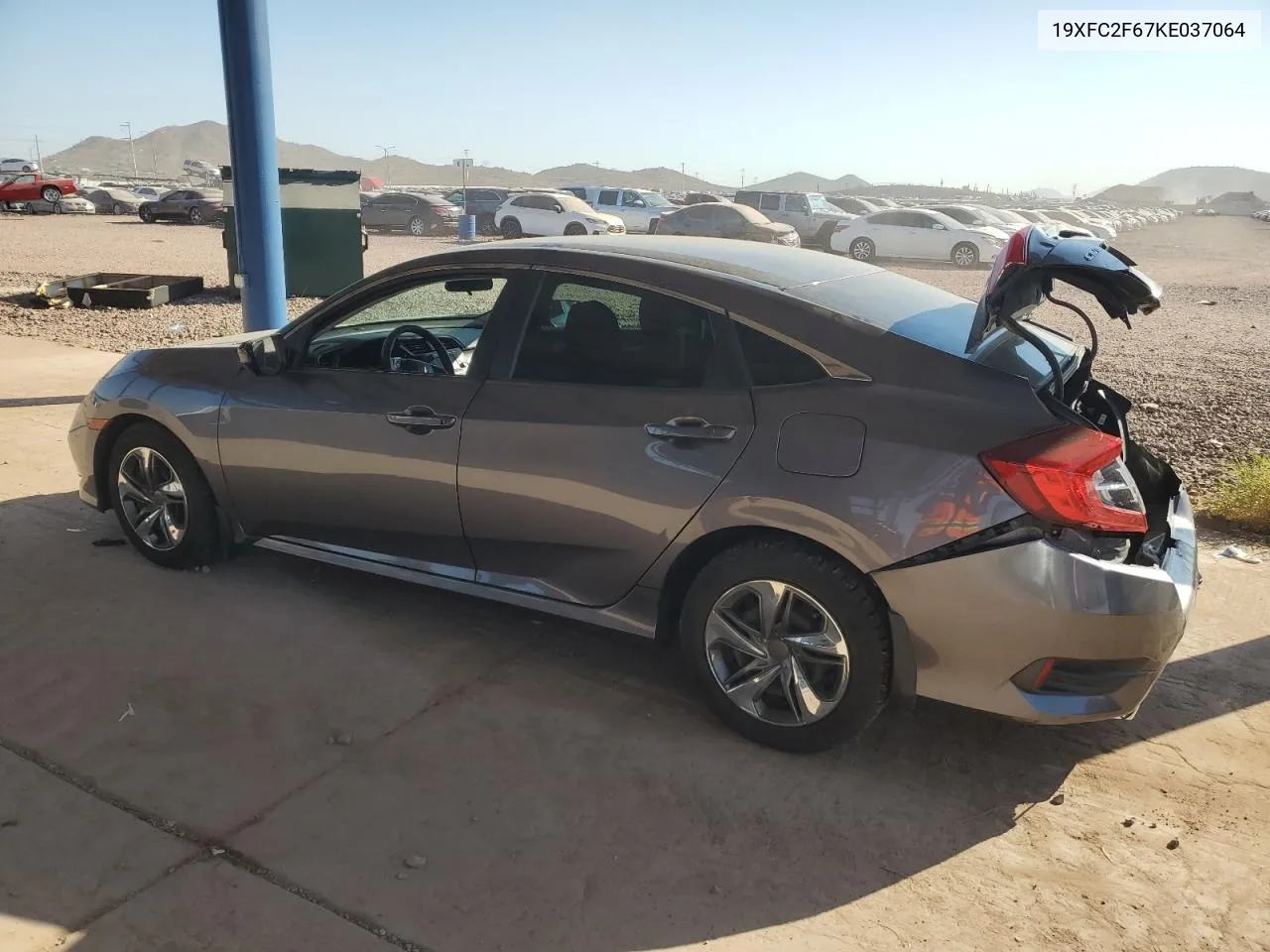 19XFC2F67KE037064 2019 Honda Civic Lx