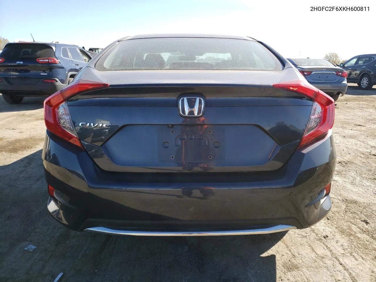 2019 Honda Civic Lx VIN: 2HGFC2F6XKH600811 Lot: 75957434