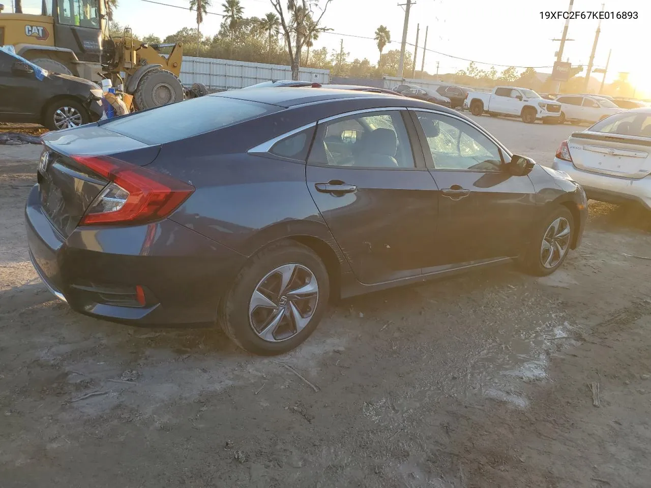 19XFC2F67KE016893 2019 Honda Civic Lx