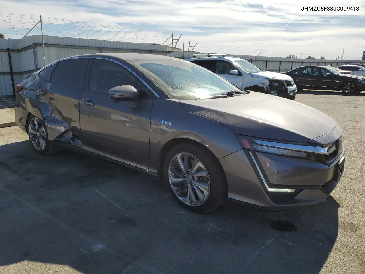 2018 Honda Clarity Touring VIN: JHMZC5F38JC009413 Lot: 78609454