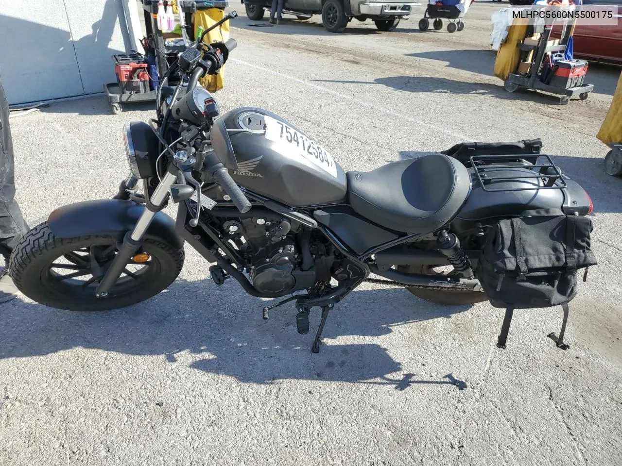 MLHPC5600N5500175 2022 Honda Cmx500