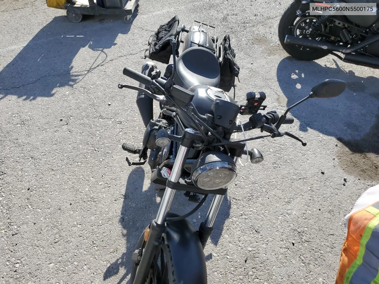 MLHPC5600N5500175 2022 Honda Cmx500