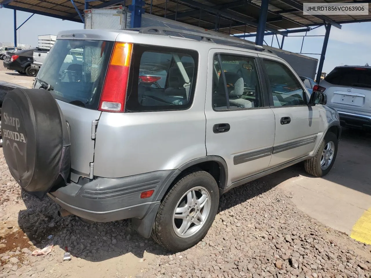 JHLRD1856VC063906 1997 Honda Cr-V Lx