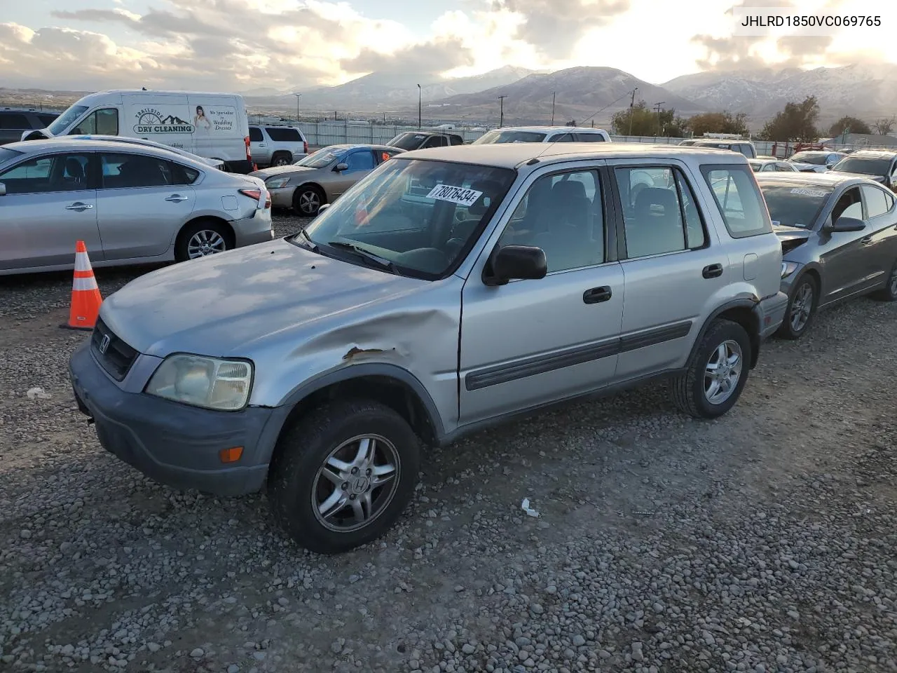 1997 Honda Cr-V Lx VIN: JHLRD1850VC069765 Lot: 78076434