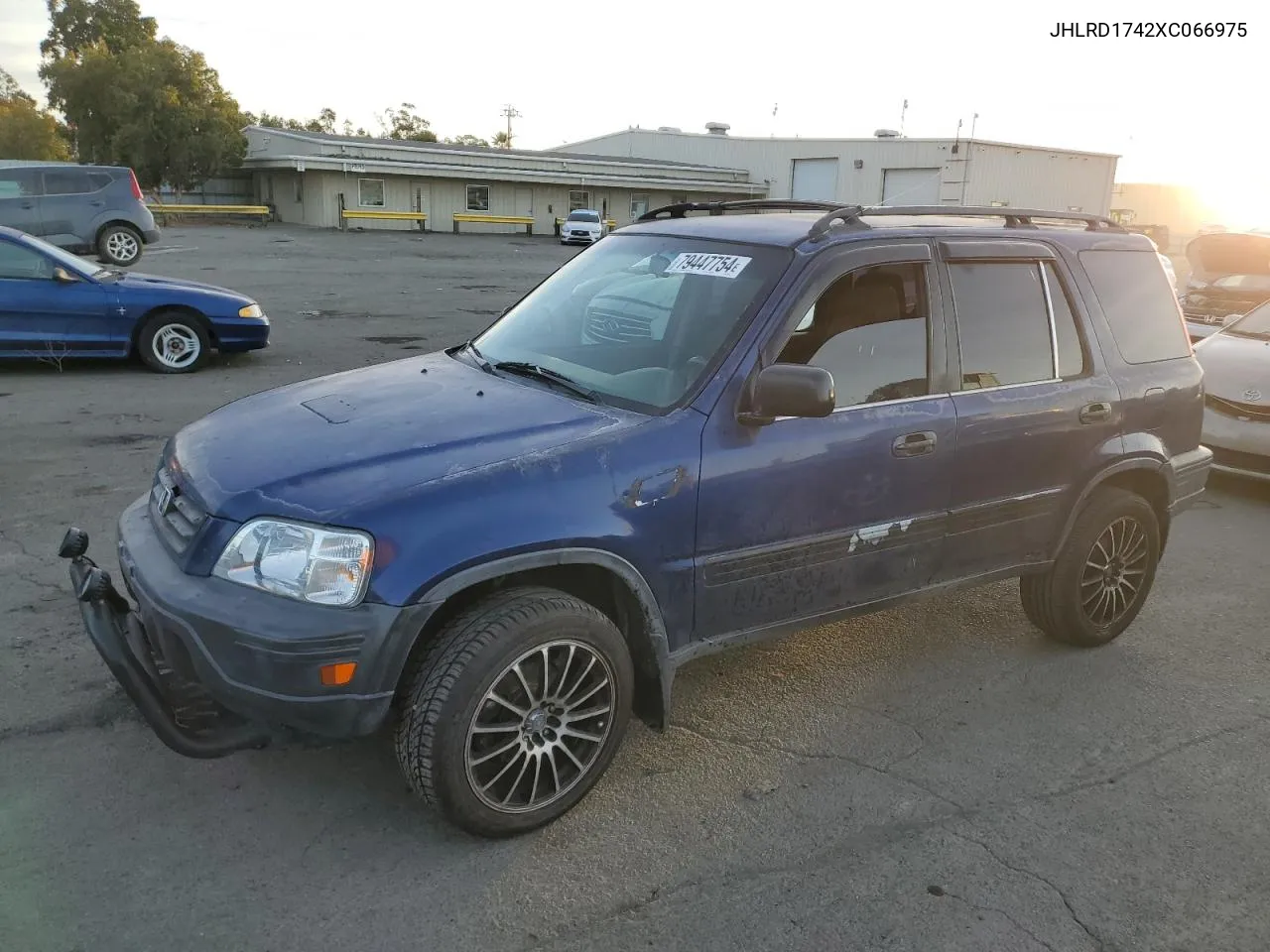 1999 Honda Cr-V Lx VIN: JHLRD1742XC066975 Lot: 79447754