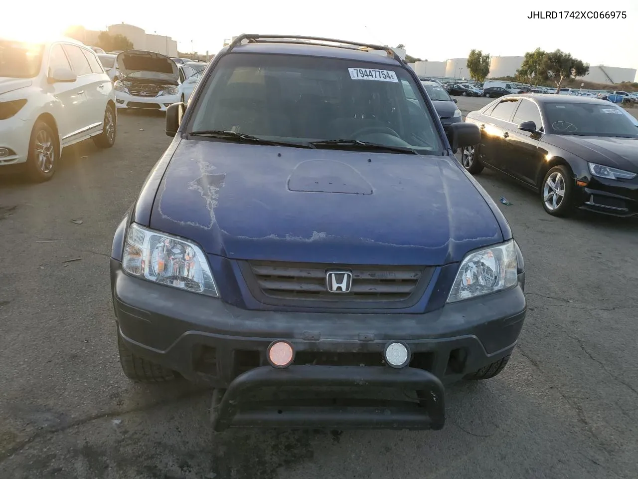 1999 Honda Cr-V Lx VIN: JHLRD1742XC066975 Lot: 79447754