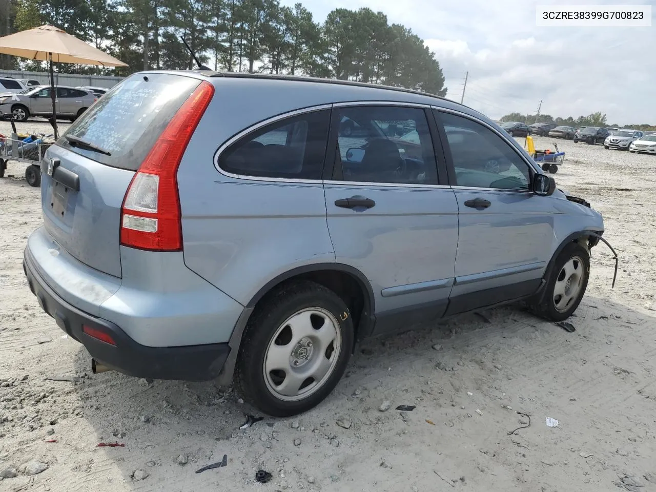 2009 Honda Cr-V Lx VIN: 3CZRE38399G700823 Lot: 72938894