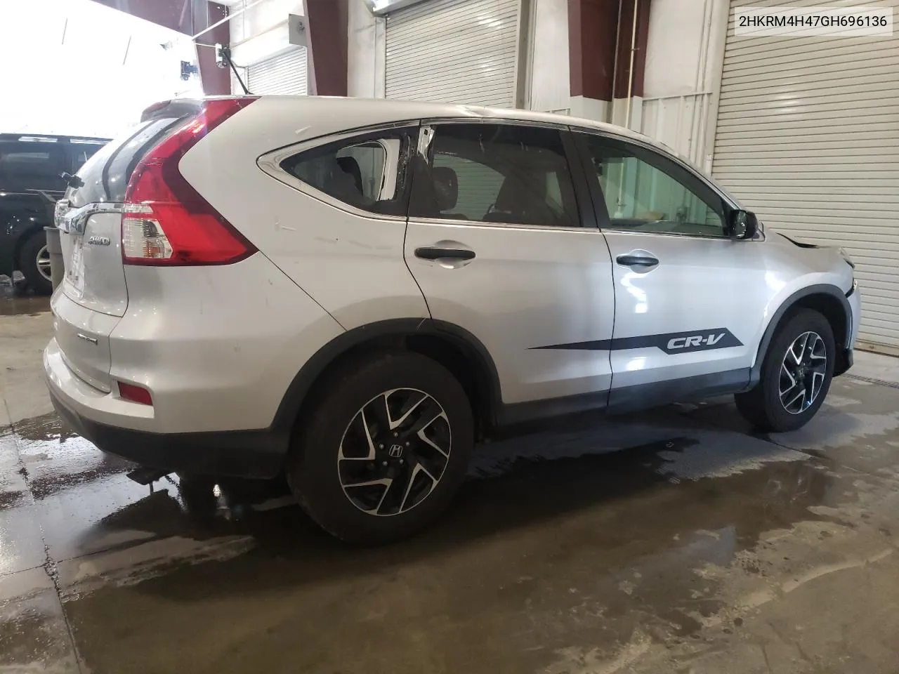 2HKRM4H47GH696136 2016 Honda Cr-V Se