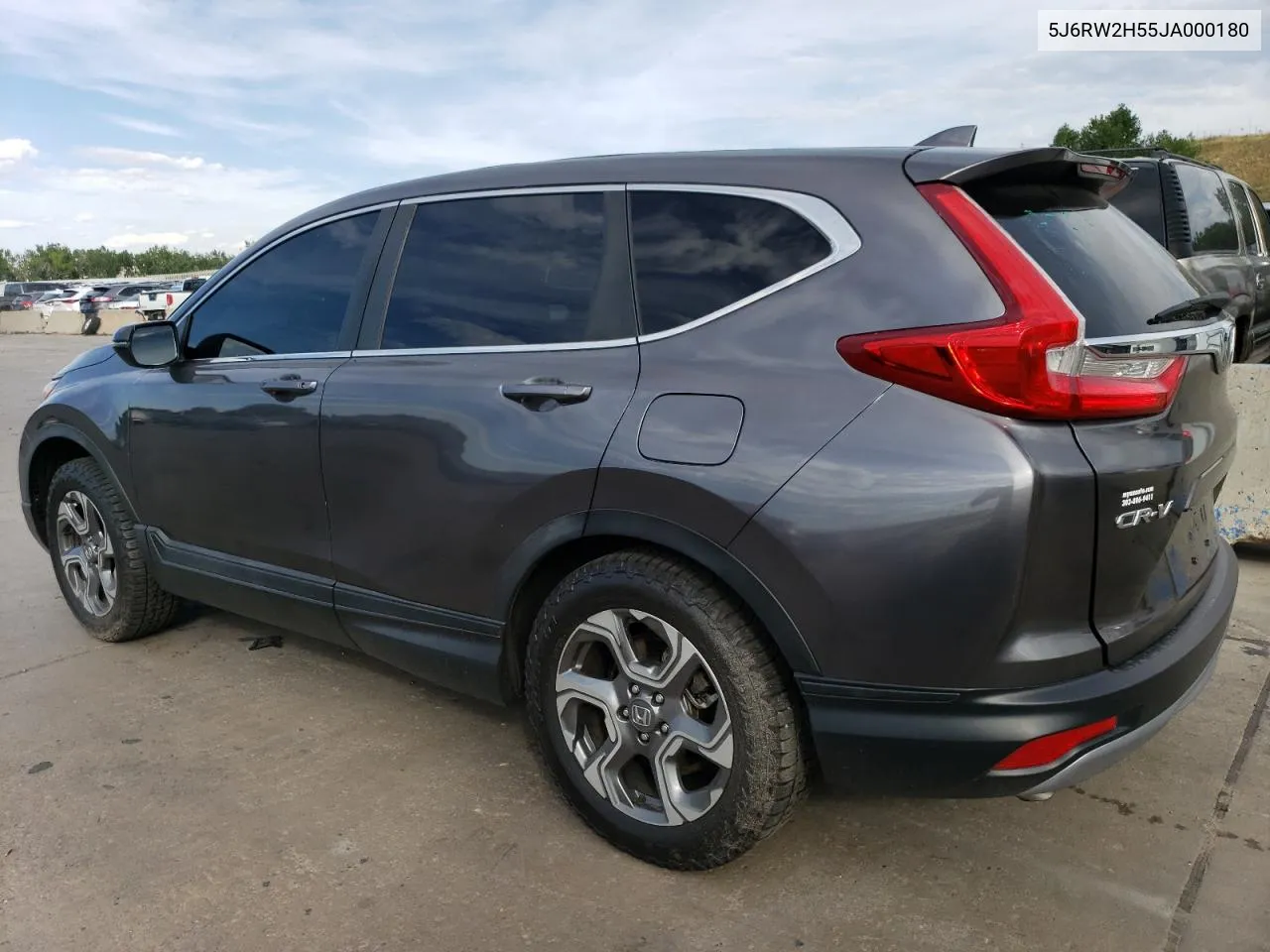 5J6RW2H55JA000180 2018 Honda Cr-V Ex