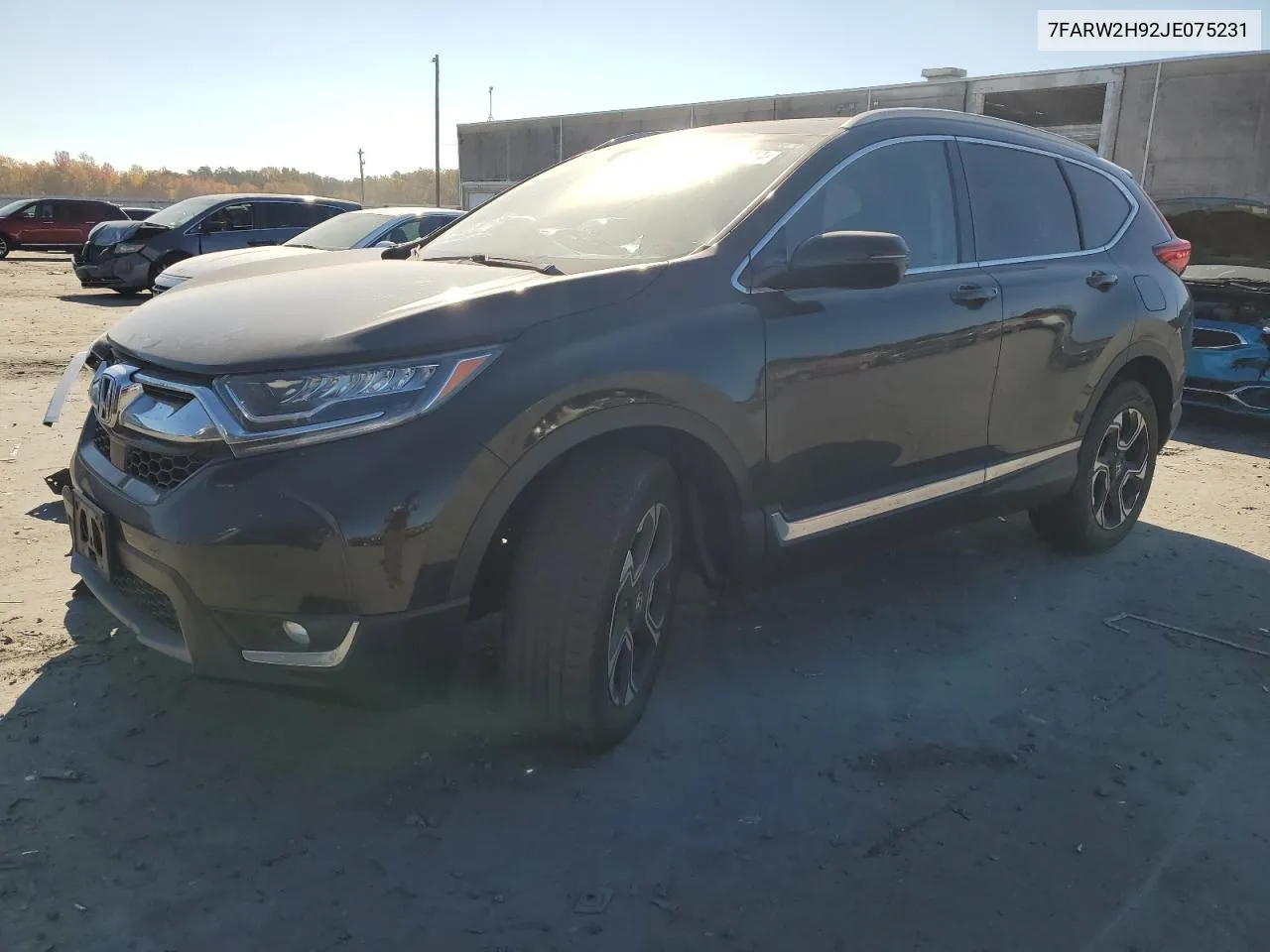 2018 Honda Cr-V Touring VIN: 7FARW2H92JE075231 Lot: 77615744