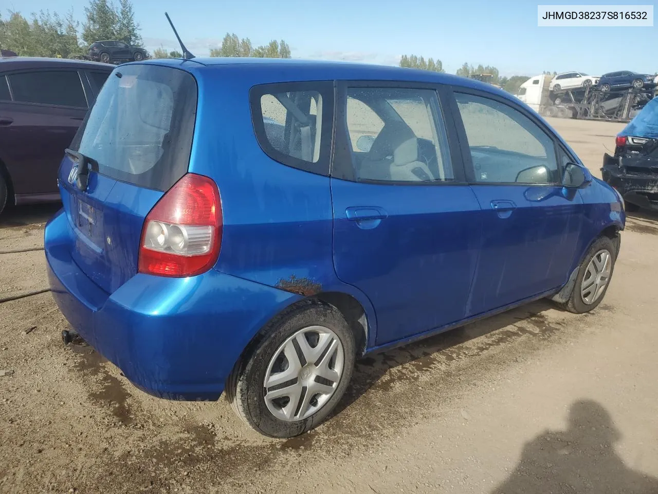 2007 Honda Fit Dx VIN: JHMGD38237S816532 Lot: 73489274