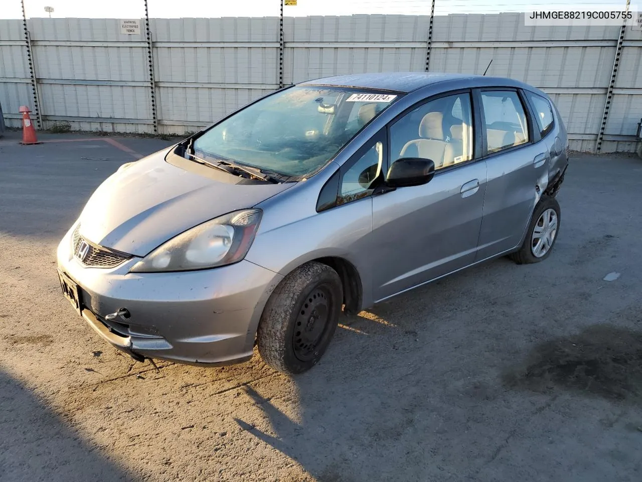 2009 Honda Fit VIN: JHMGE88219C005755 Lot: 74110124