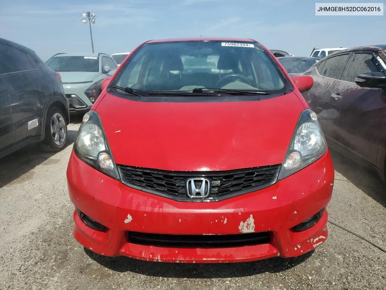 2013 Honda Fit Sport VIN: JHMGE8H52DC062016 Lot: 75982394