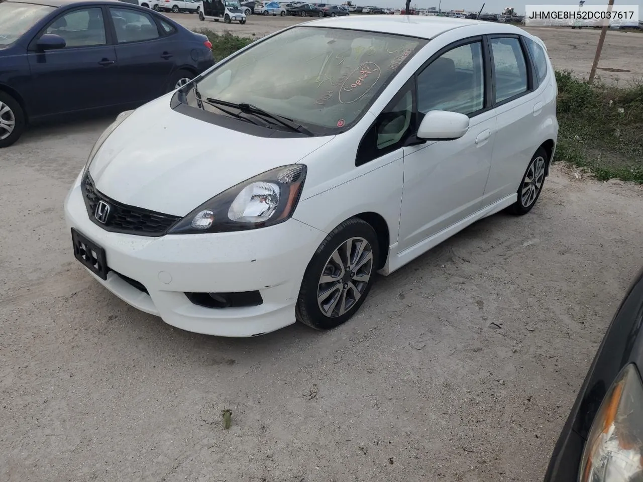 2013 Honda Fit Sport VIN: JHMGE8H52DC037617 Lot: 75984684