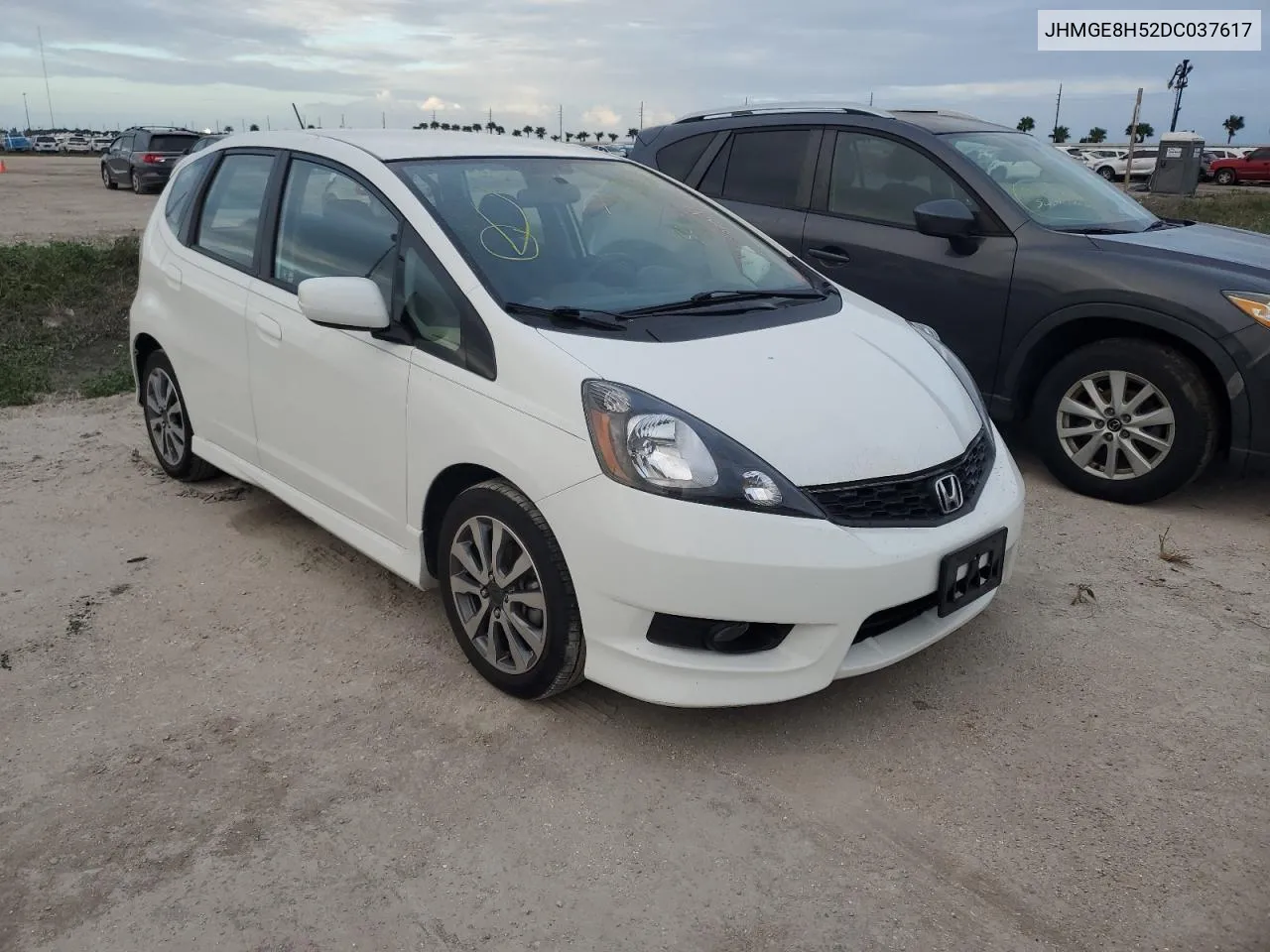 2013 Honda Fit Sport VIN: JHMGE8H52DC037617 Lot: 75984684