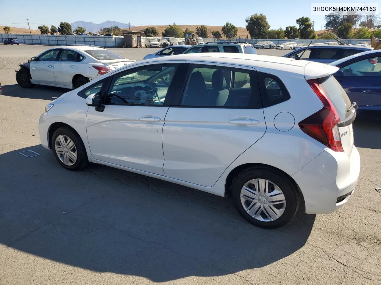 2019 Honda Fit Lx VIN: 3HGGK5H40KM744163 Lot: 76180384