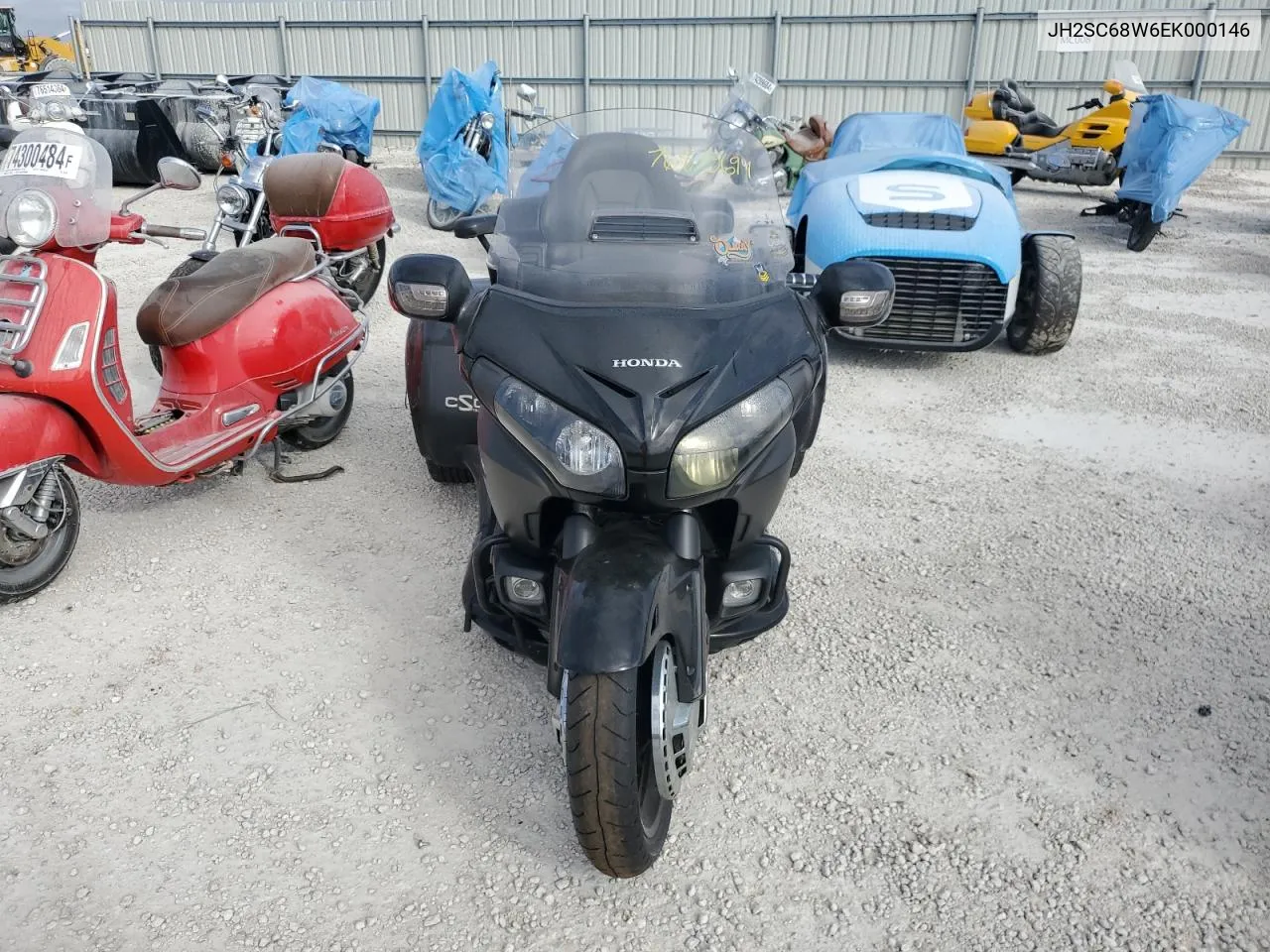 JH2SC68W6EK000146 2014 Honda Gl1800 H