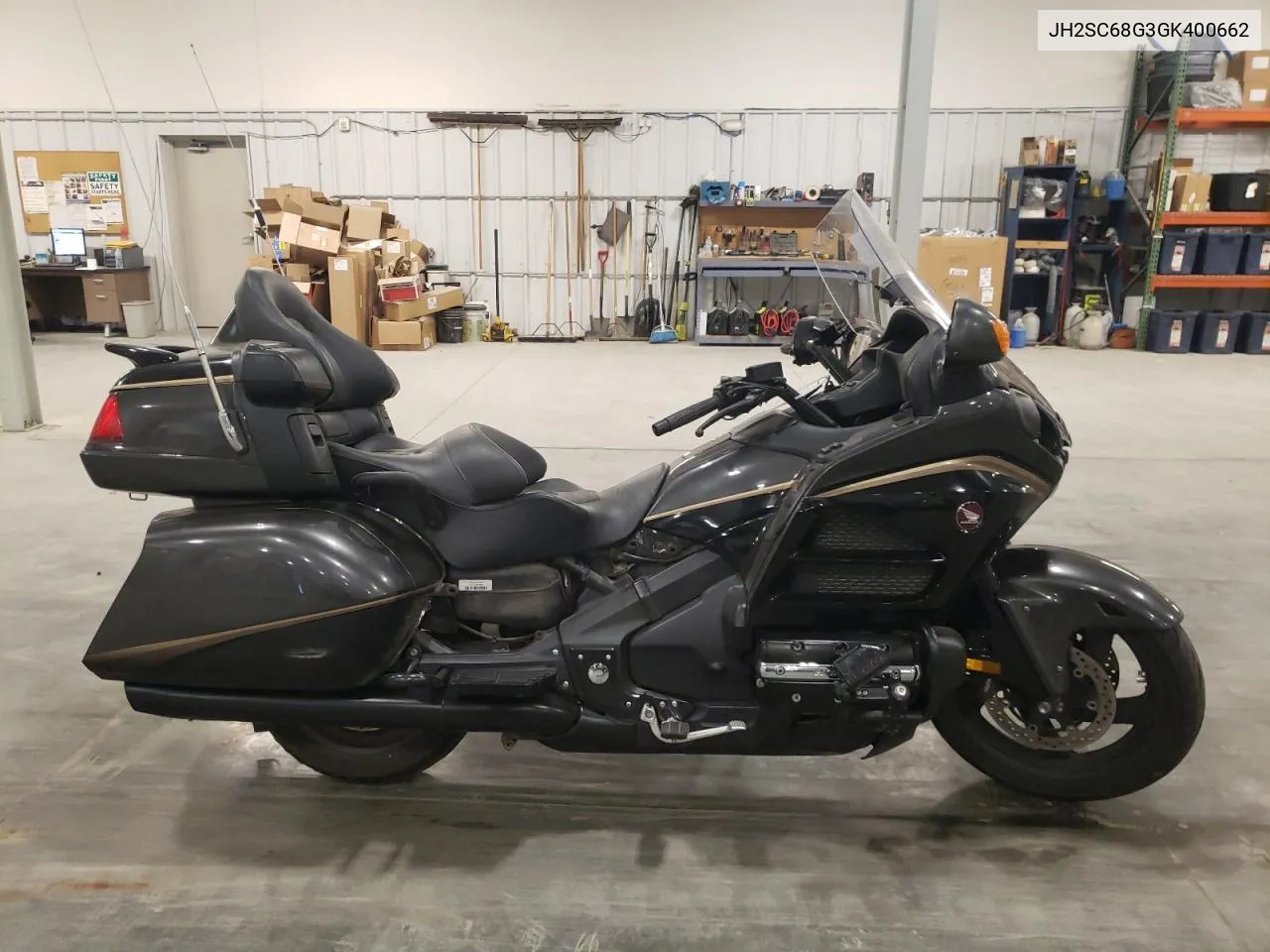 2016 Honda Gl1800 VIN: JH2SC68G3GK400662 Lot: 75697024