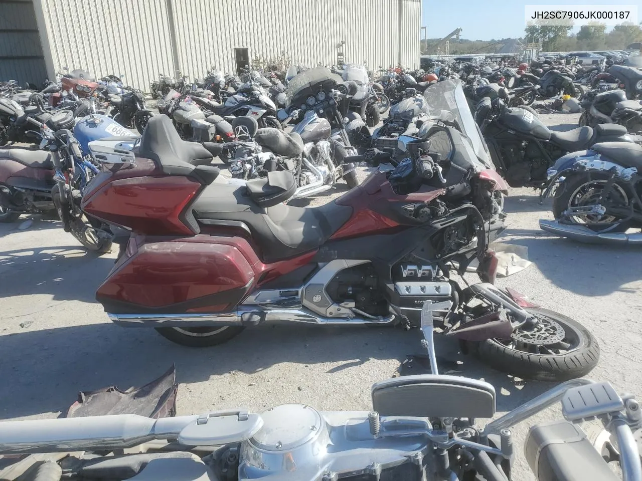 JH2SC7906JK000187 2018 Honda Gl1800