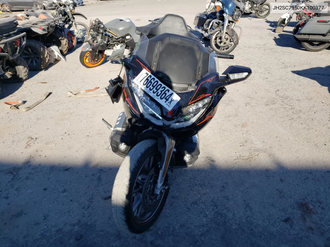 JH2SC7950KK100377 2019 Honda Gl1800 D