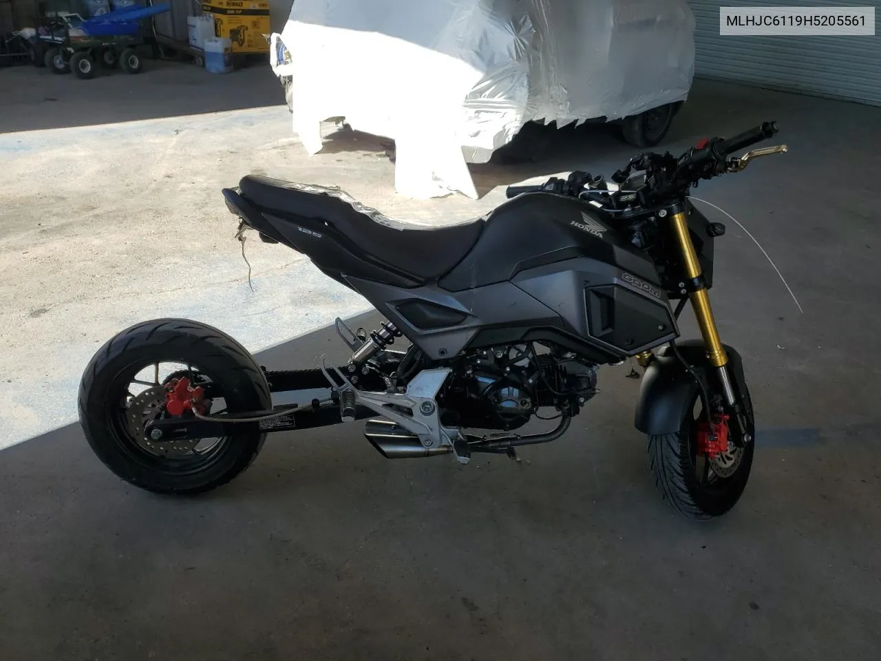 2017 Honda Grom 125 VIN: MLHJC6119H5205561 Lot: 76684144