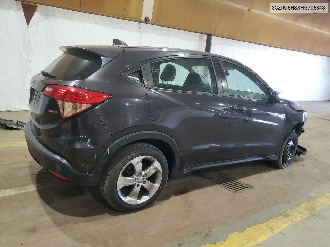 3CZRU6H3XHG706343 2017 Honda Hr-V Lx