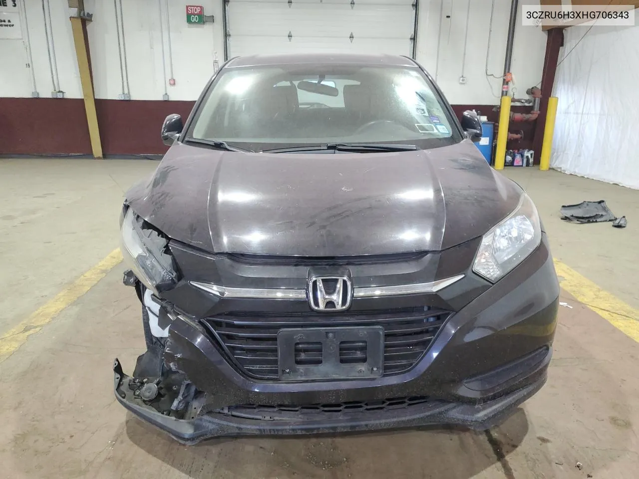 3CZRU6H3XHG706343 2017 Honda Hr-V Lx