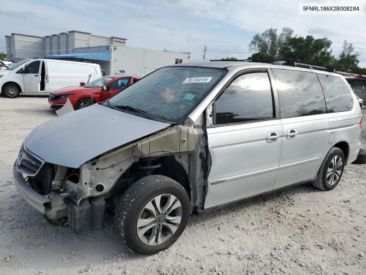 2002 Honda Odyssey Ex VIN: 5FNRL186X2B008284 Lot: 76110314