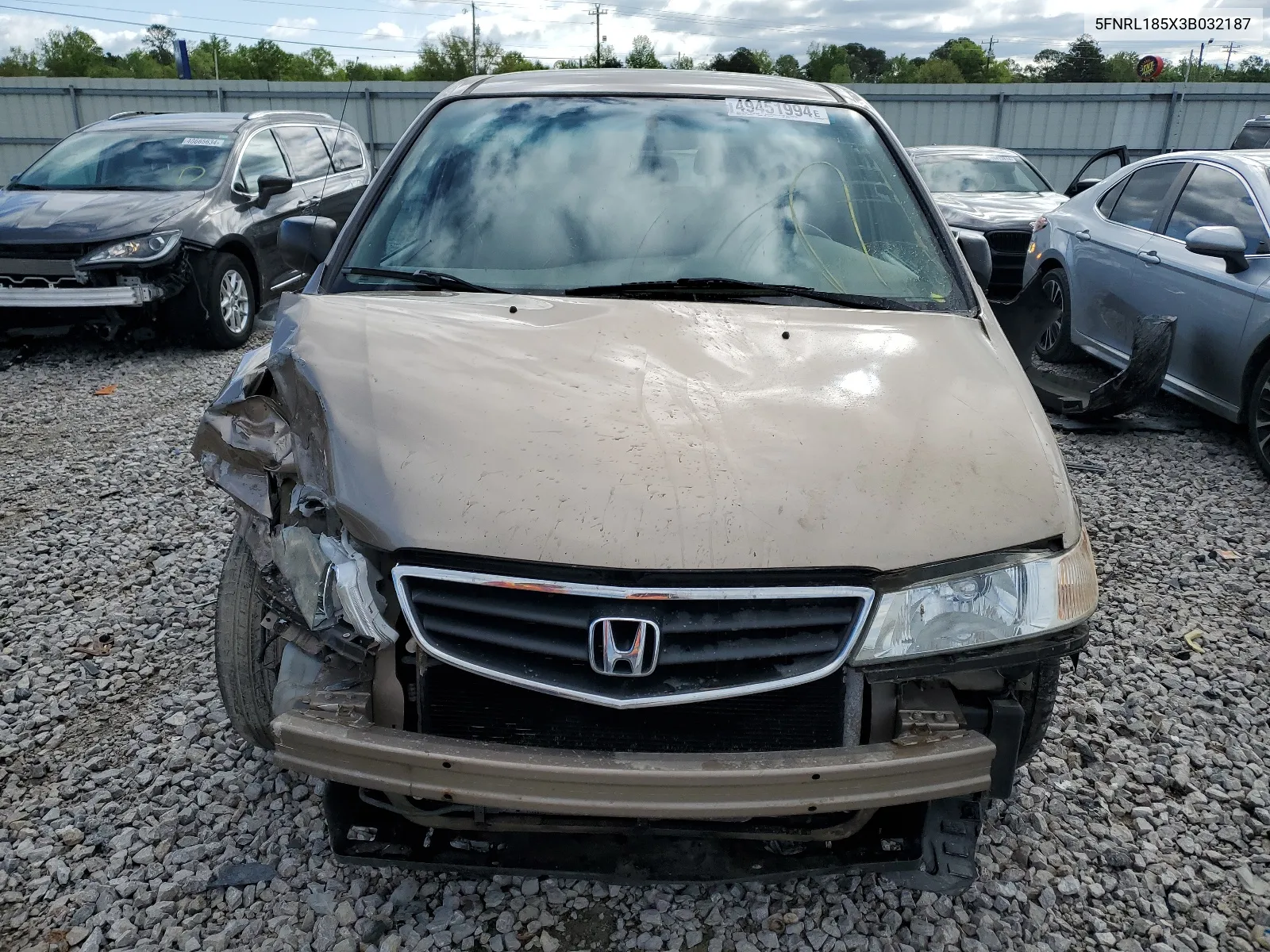 5FNRL185X3B032187 2003 Honda Odyssey Lx