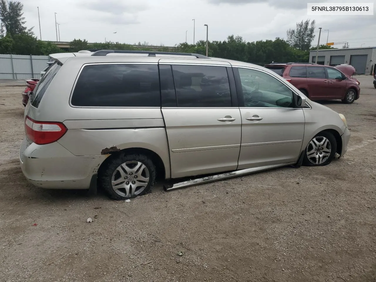 2005 Honda Odyssey Exl VIN: 5FNRL38795B130613 Lot: 62883474