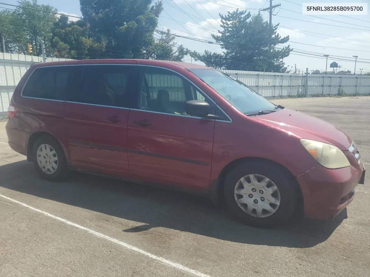 2005 Honda Odyssey Lx VIN: 5FNRL38285B095700 Lot: 66348094