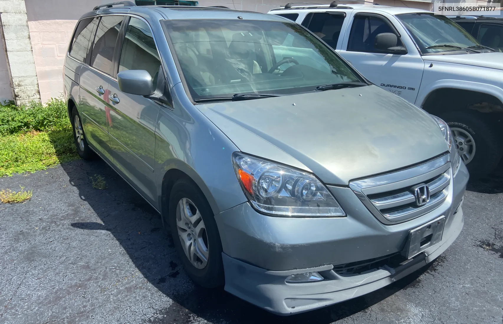 2005 Honda Odyssey Exl VIN: 5FNRL38605B071877 Lot: 68528654