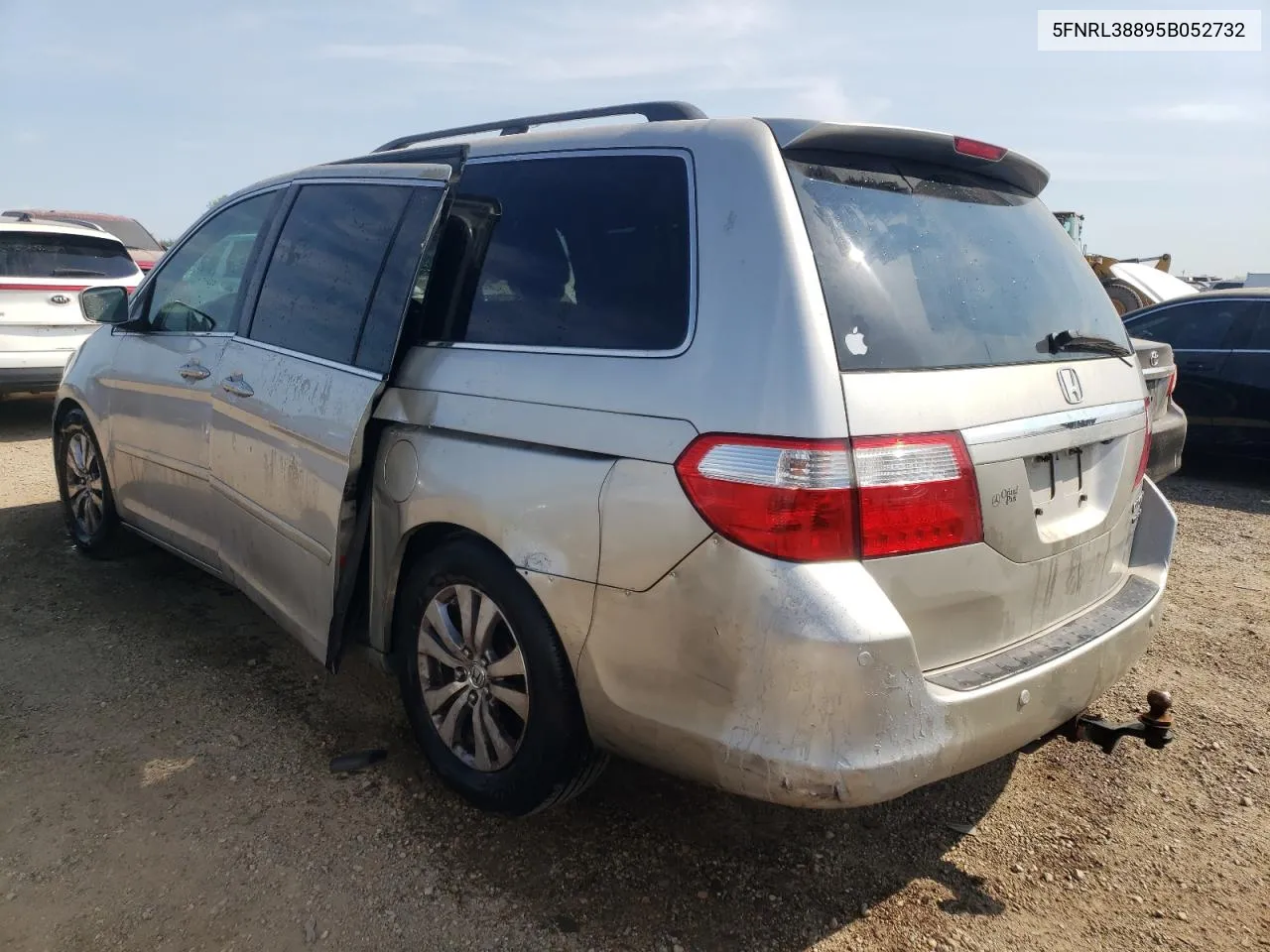 2005 Honda Odyssey Touring VIN: 5FNRL38895B052732 Lot: 69893784