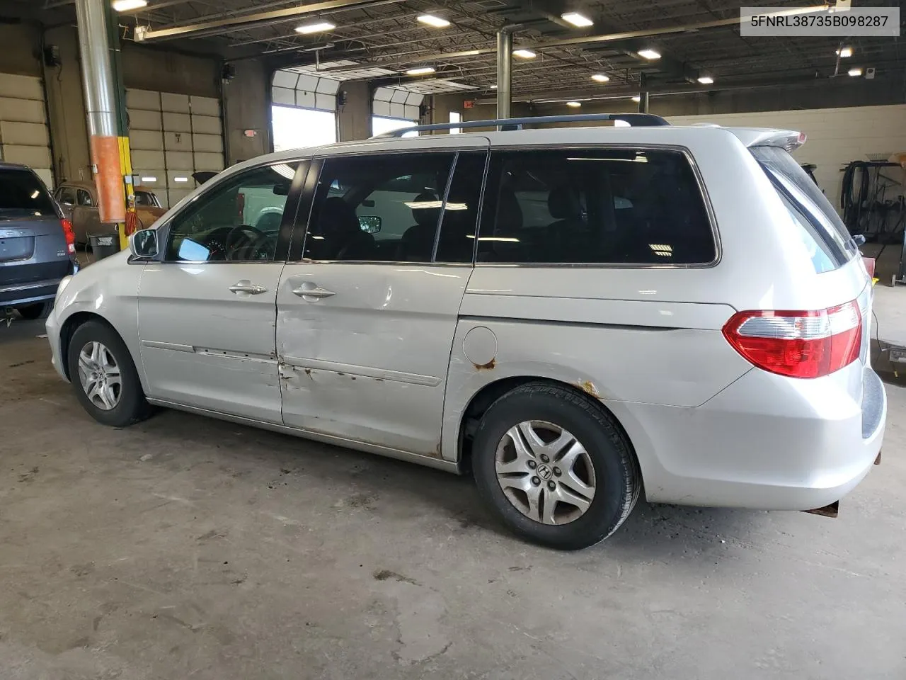 2005 Honda Odyssey Exl VIN: 5FNRL38735B098287 Lot: 71886184