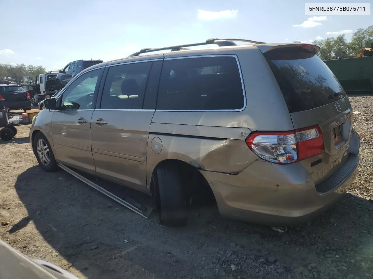 5FNRL38775B075711 2005 Honda Odyssey Exl