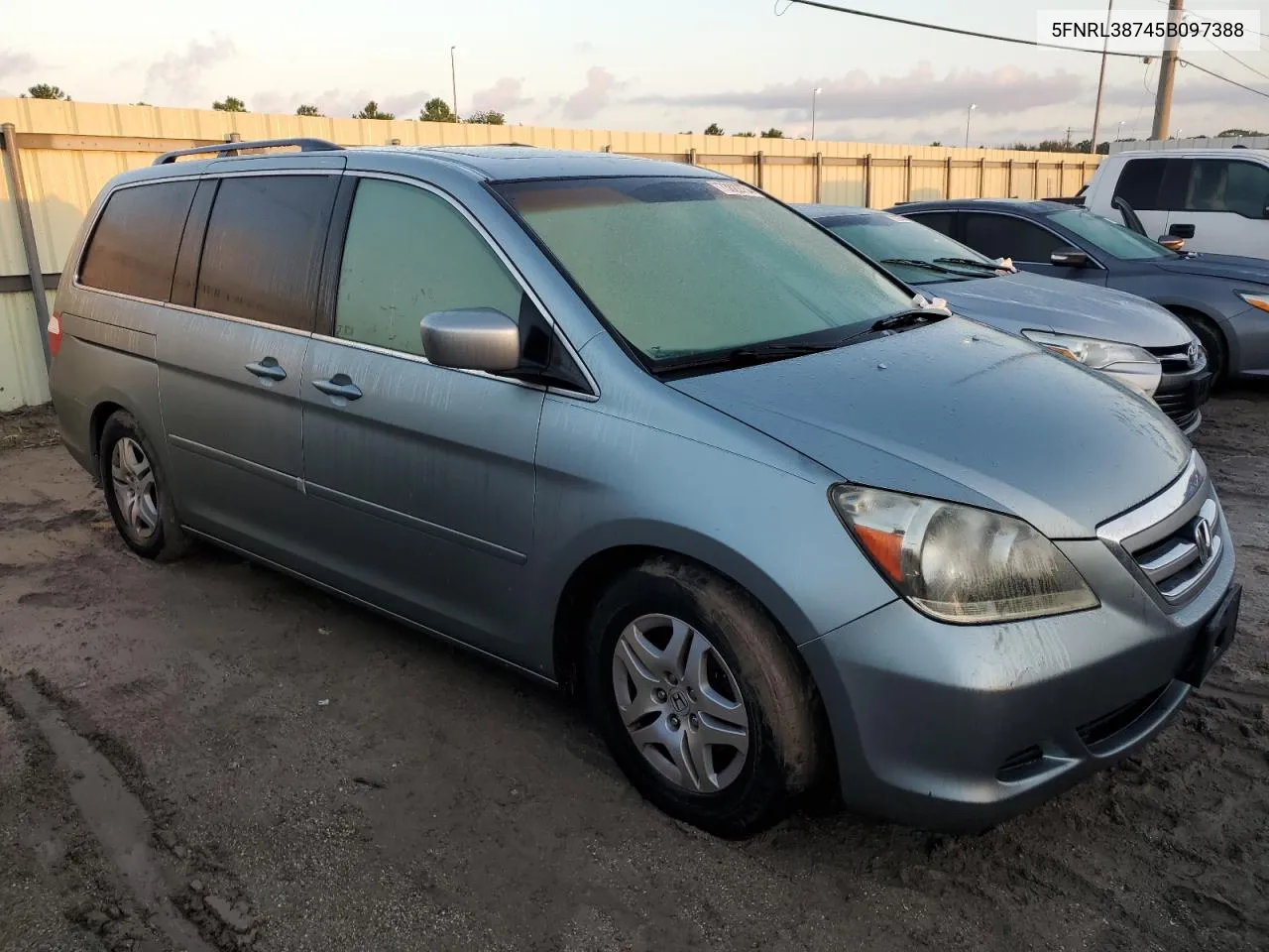 2005 Honda Odyssey Exl VIN: 5FNRL38745B097388 Lot: 73822754