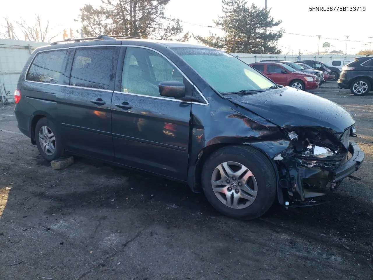 5FNRL38775B133719 2005 Honda Odyssey Exl