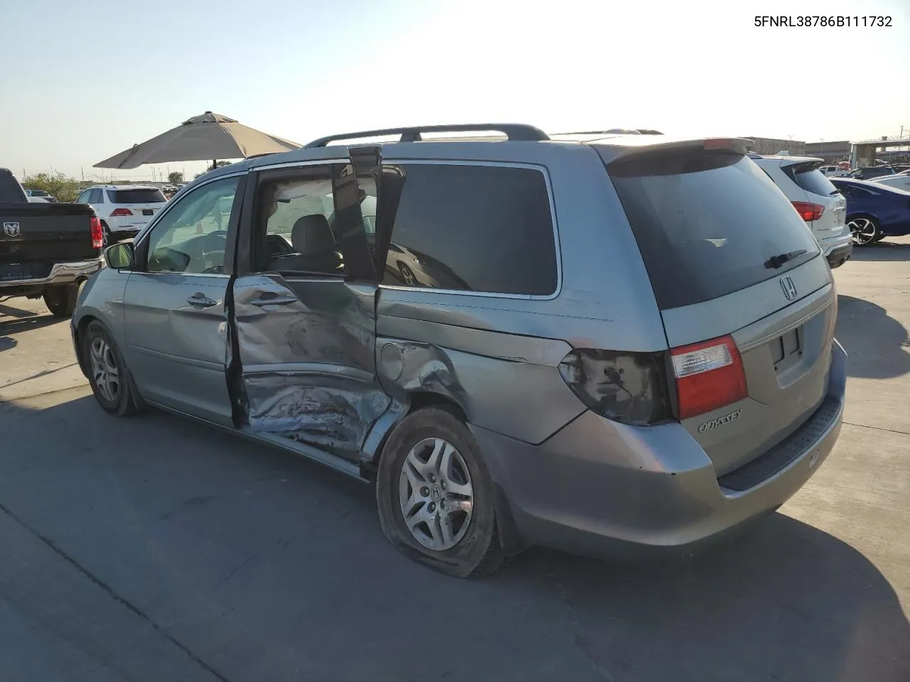 2006 Honda Odyssey Exl VIN: 5FNRL38786B111732 Lot: 75508274