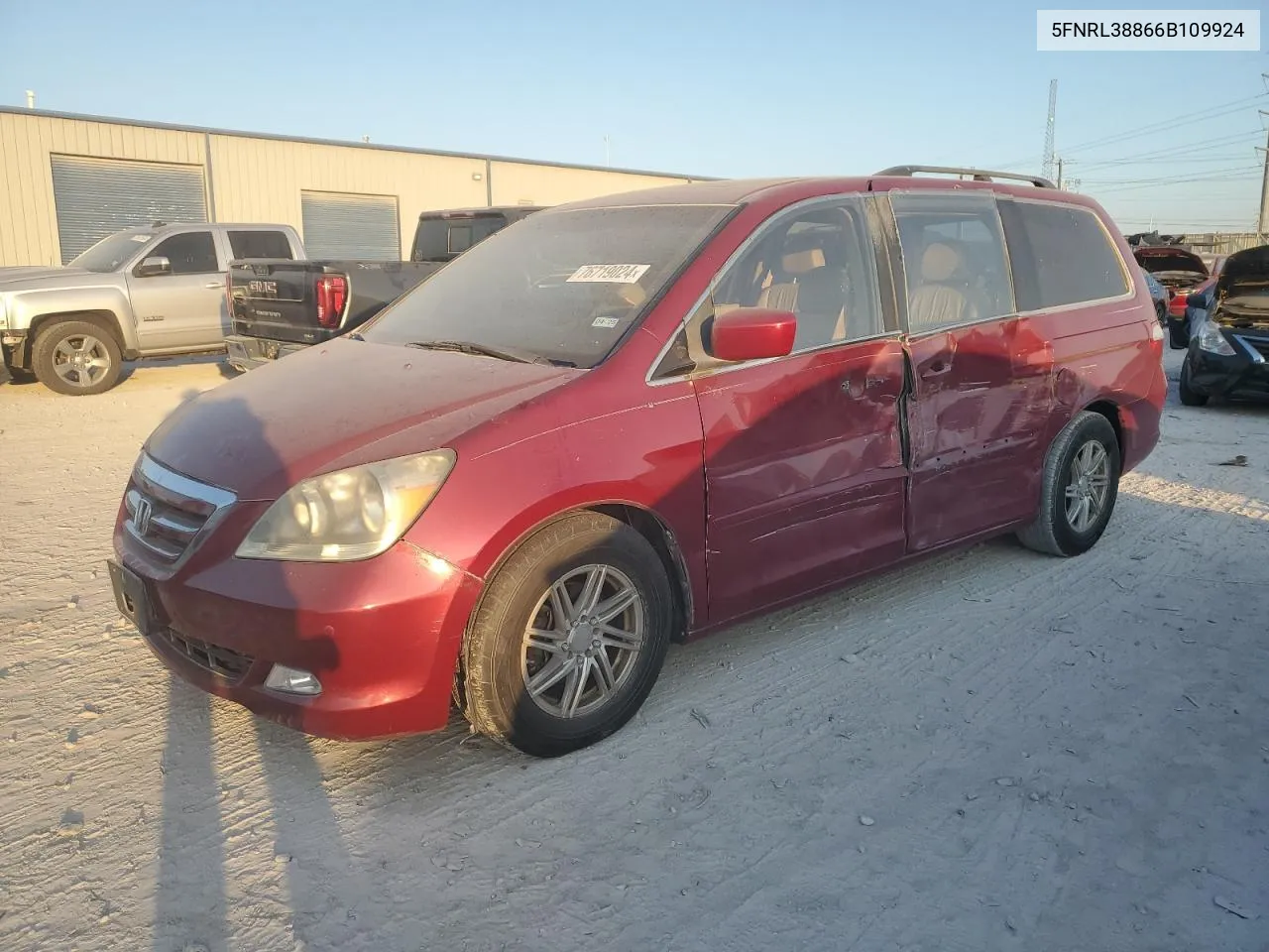 2006 Honda Odyssey Touring VIN: 5FNRL38866B109924 Lot: 76719024