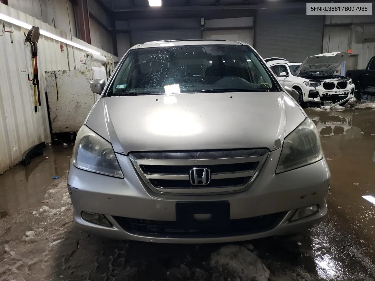 2007 Honda Odyssey Touring VIN: 5FNRL38817B097988 Lot: 38708054