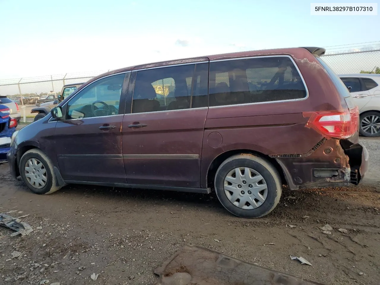 2007 Honda Odyssey Lx VIN: 5FNRL38297B107310 Lot: 71097084